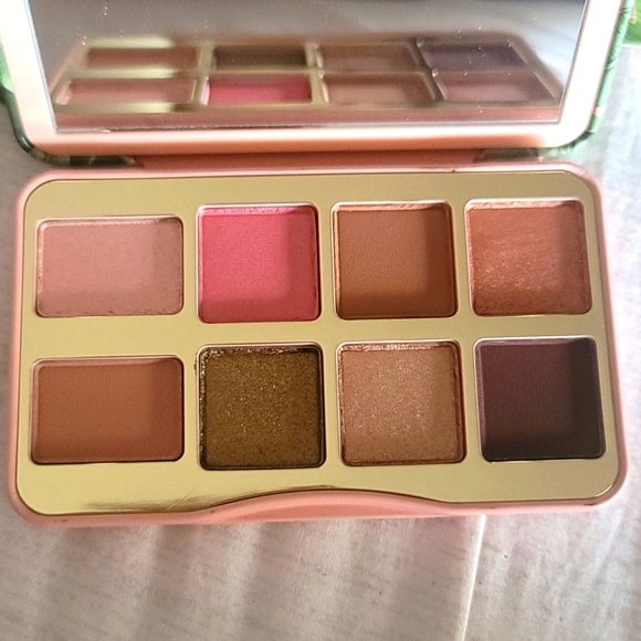 Too Faced "Shake Your Palm Palms" 🌴🥥 Mini Eyesha - Picture 4 of 8